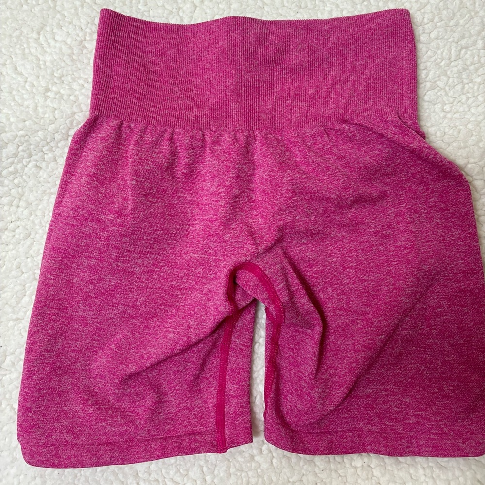 NVGTN XS SCRUNCH SHORTS